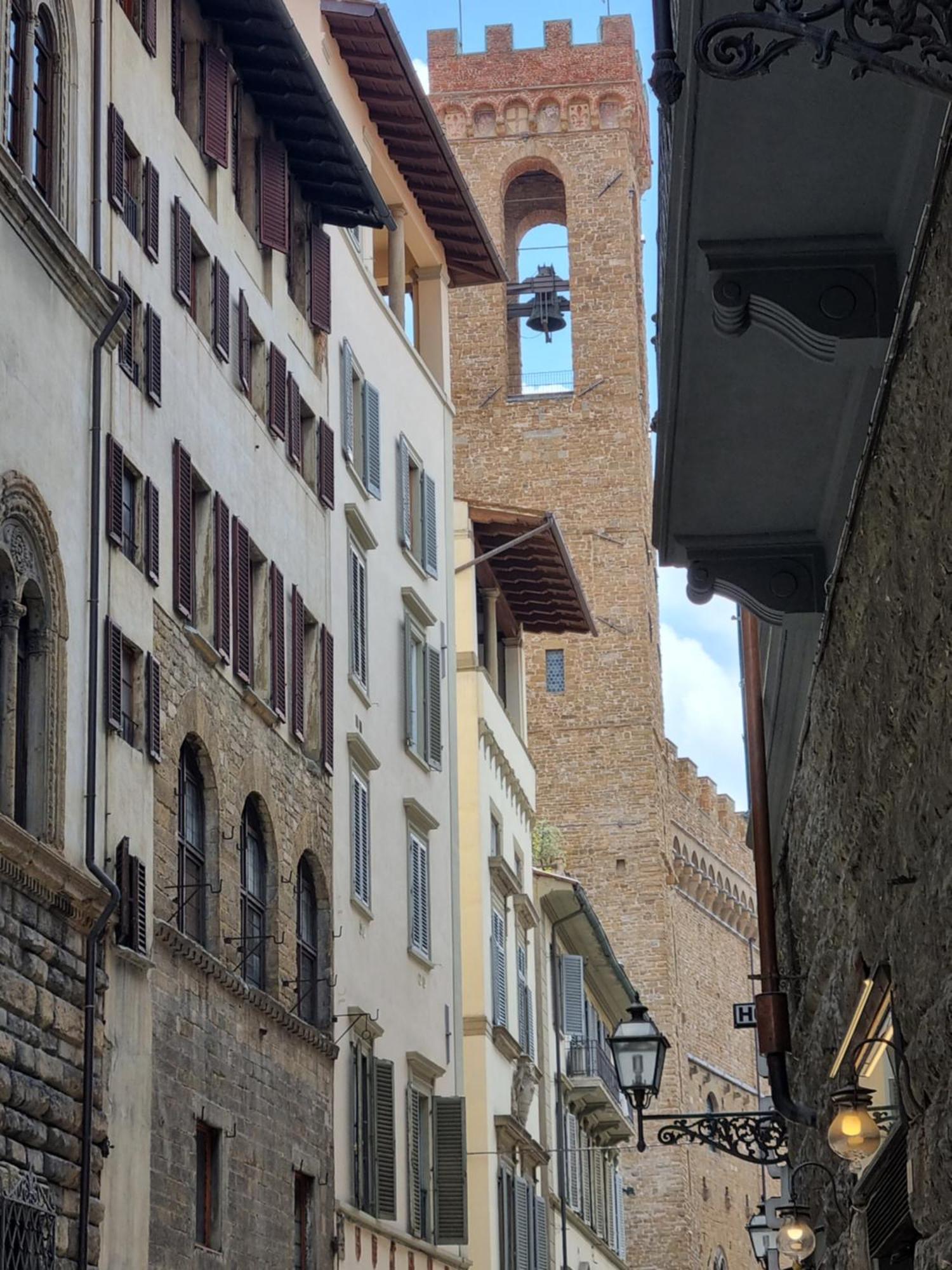 La Sede Dell'Arte Monolocale Studio E Camere In Torre Medievale Vicino A Duomo E Piazza Signoria Флоренция Экстерьер фото